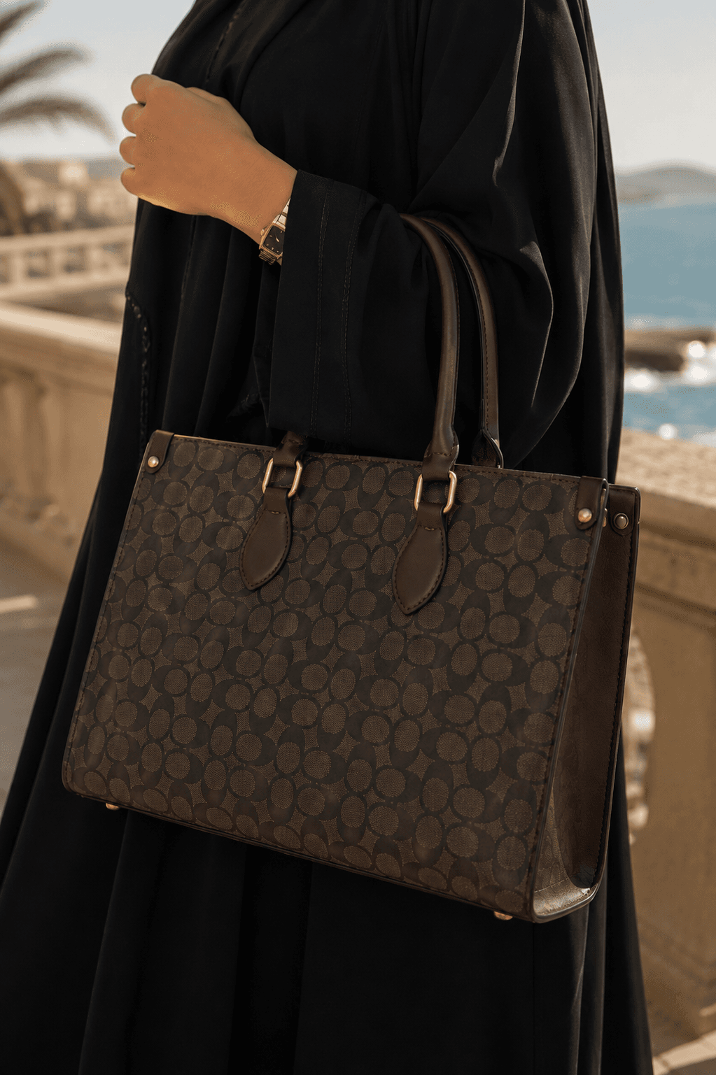 حقيبة يد قماشية بنقشة مطبوعة كلاسيكية
